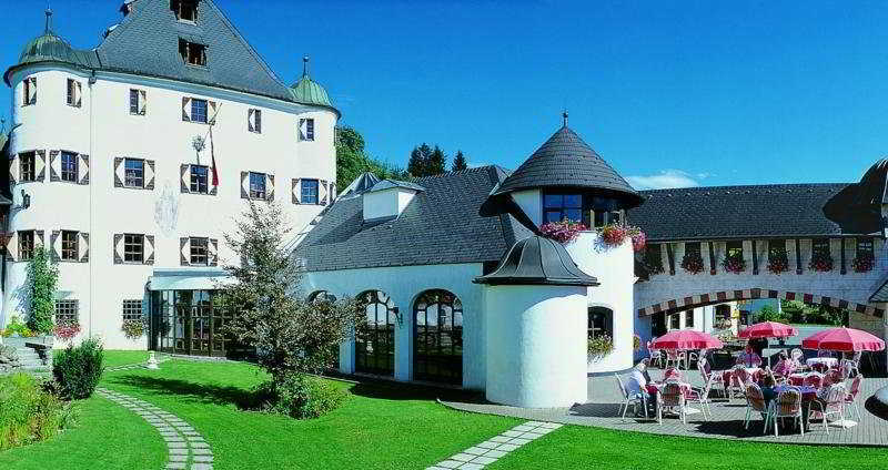 Family Hotel Schloss Rosenegg Fieberbrunn Exterior photo