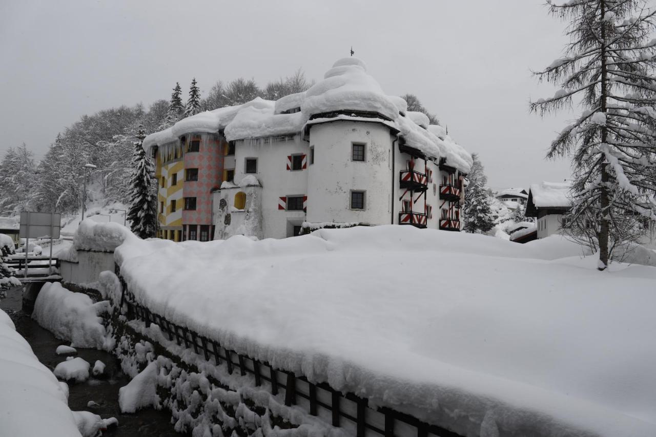 Family Hotel Schloss Rosenegg Fieberbrunn Exterior photo